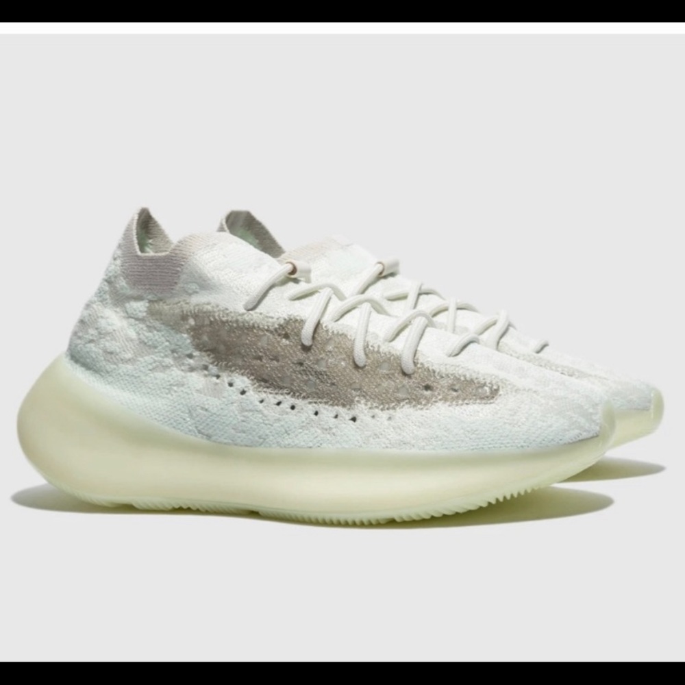 YEEZY 380 6.5 GLO LIMITED GLO… - Picture 4 of 15